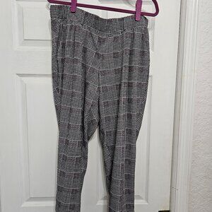 Torrid sz 1 houndstooth straight leg pants